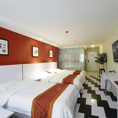 Xi'An Hometown Runtu Business Hotel מראה חיצוני תמונה