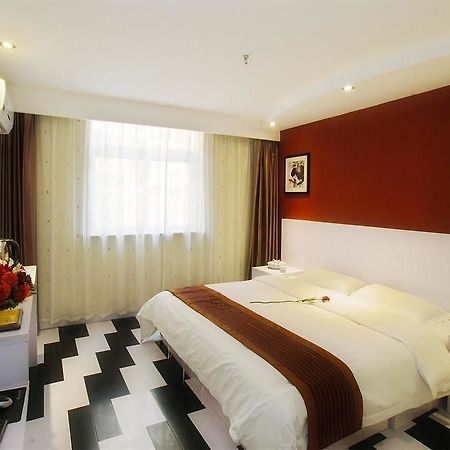Xi'An Hometown Runtu Business Hotel מראה חיצוני תמונה